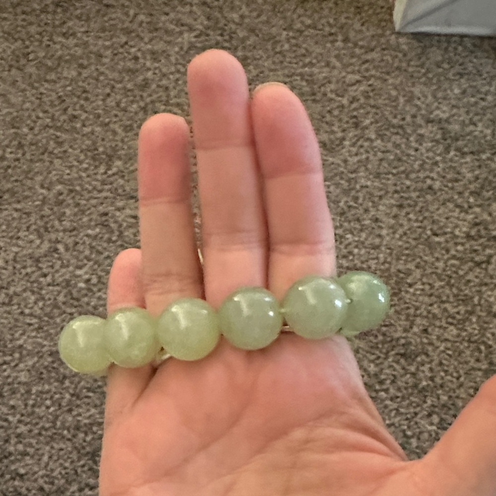 Chic Green Beaded Bracelet